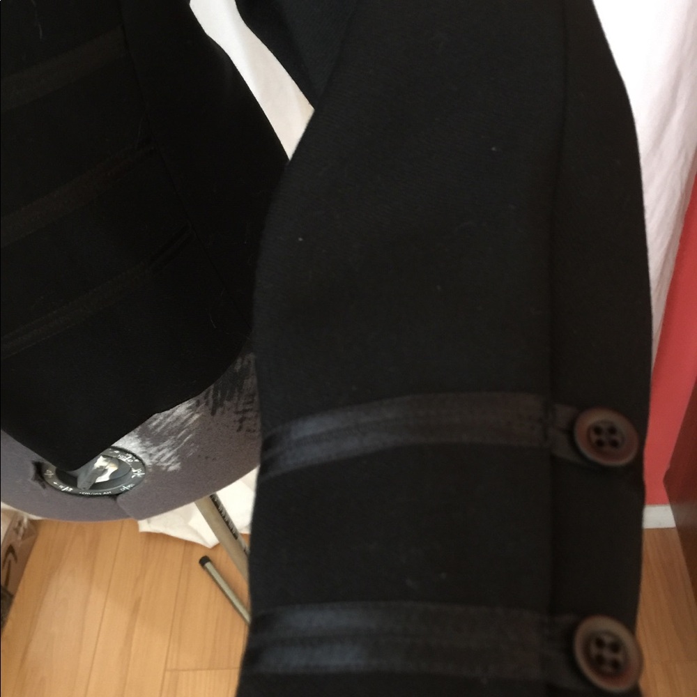 Karen Millen Black Fitted Button-Front Jacket - Picture 3 of 4